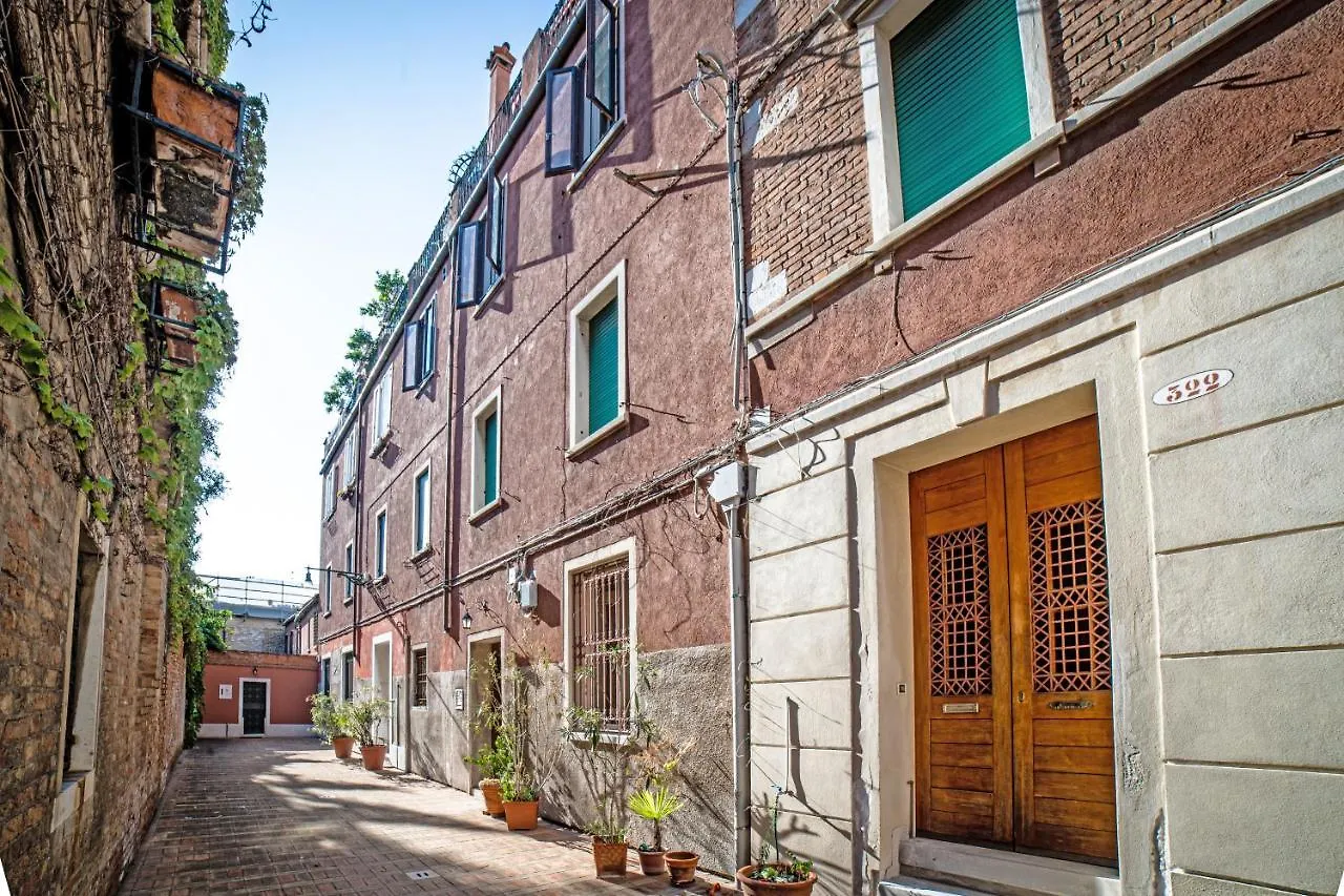 Guggenheim Apartment Venice